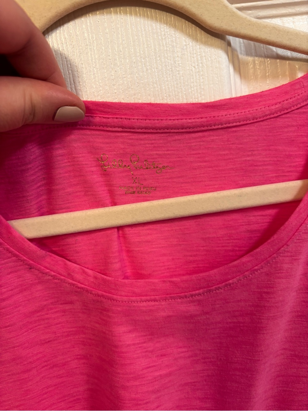 Lilly Pulitzer Etta Scoop Neck Tee – Hot Pink – Size XL - Picture 3 of 5